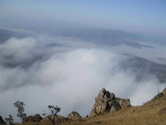 VISTA DE CIMA DA PEDRA GRANDE EM IGARAP-MG-FOTO:IGARAPEMG. - IGARAP - MG