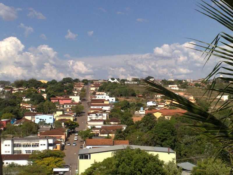 IGUATAMA-MG-VISTA DE RUA CENTRAL-FOTO:IGUATAMAEMPOLITICA. - IGUATAMA - MG