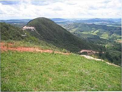 , POR LUCINEA SANTOS SIQUEIRA - ILICNEA - MG
