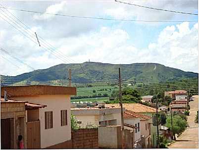 VISTA DA RUA EDSON BERNADES ., POR LUCIA HELENA RESENDE BARBOSA - ILICNEA - MG