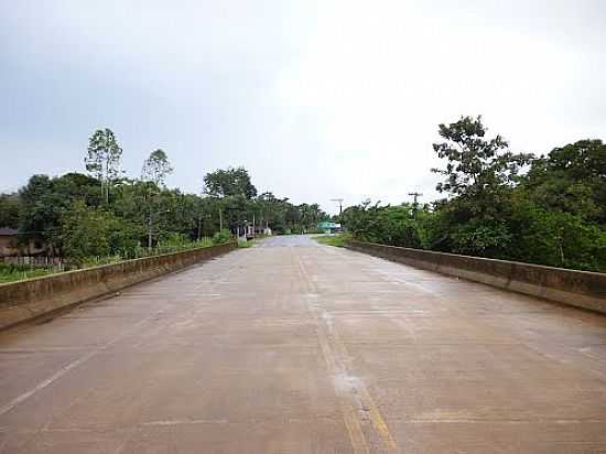 PONTE SOBRE O RIO TARTARUGALZINHO-FOTO:ALAN.KARDEC - TARTARUGALZINHO - AP