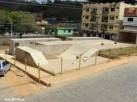 PISTA DE SKATE EM INHAPIM-FOTO:ALBERTHالله هو قوة - INHAPIM - MG