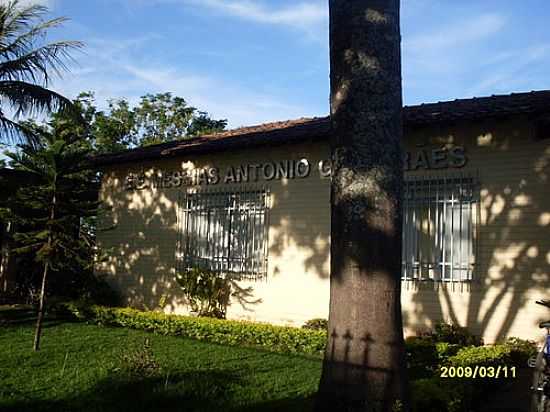 ESCOLA MESSIAS ANTNIO GUIMARES EM INHAMA-MG-FOTO:DEDEALMEIDA - INHAMA - MG