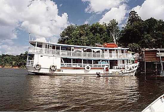 TRANSPORTE FLUVIAL RIO JARI-FOTO:SRGIO FANTINI - VITRIA DO JARI - AP