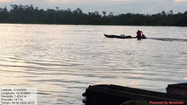 RIO JARI ENTARDECENDO, POR MILENE DO ROZARIO OLIVEIRA - VITRIA DO JARI - AP