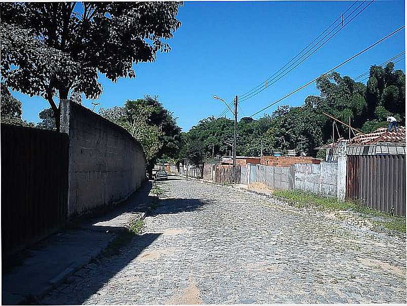 ITAGUARA-MG-RUA DA CIDADE-FOTO:ALEXANDRE FERNANDO - ITAGUARA - MG