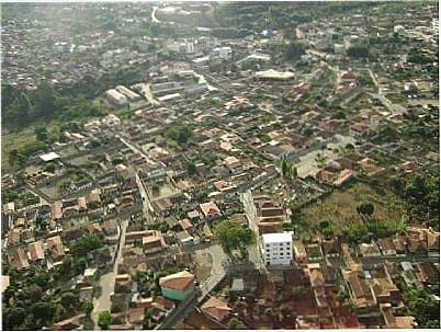 VISTA PARCIAL, AO FUNDO CENTRO DA CIDADE., POR PEDRO AFONSO - ITAMARANDIBA - MG
