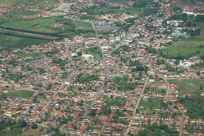 IMAGENS DA CIDADE DE ITAMBACURI - MG - ITAMBACURI - MG