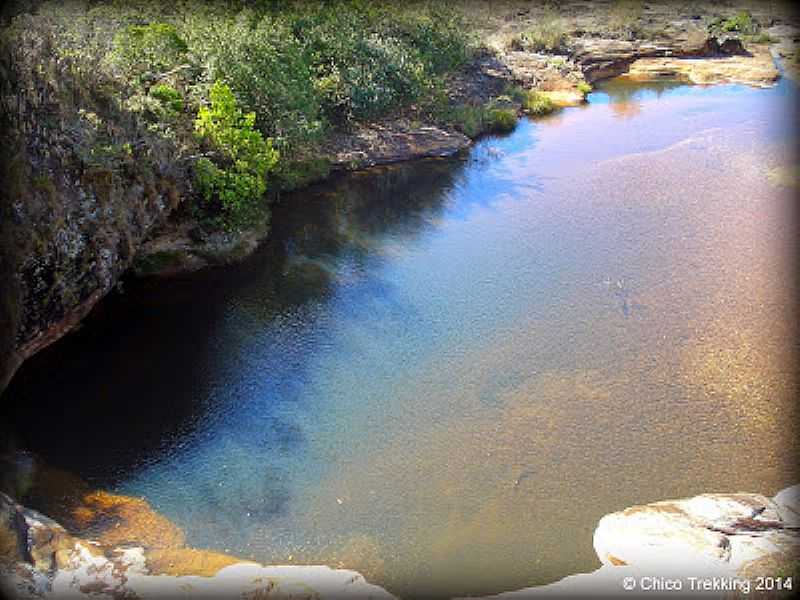 ITAMB DO MATO DENTRO-MG-CACHOEIRA DA SERENATA-POO ABAIXO DA 2 QUEDA-FOTO:CHICOTREKKING.COM.BR - ITAMB DO MATO DENTRO - MG