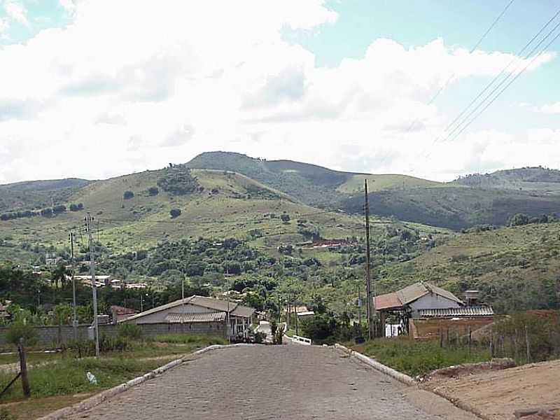 ITAMB DO MATO DENTRO-MG-ENTRADA DA CIDADE-FOTO:ASMINASGERAIS.COM.BR - ITAMB DO MATO DENTRO - MG