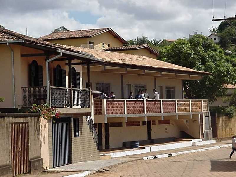 ITAMB DO MATO DENTRO-MG-ESCOLA ESTADUAL-FOTO:ASMINASGERAIS.COM.BR - ITAMB DO MATO DENTRO - MG