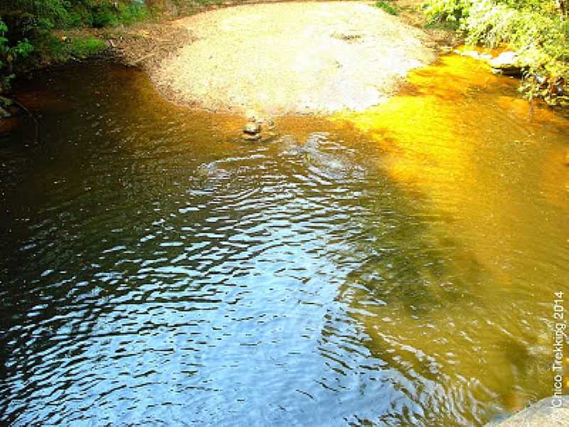 ITAMB DO MATO DENTRO-MG-POO DA CACHOEIRA DO LUCIO-FOTO:CHICOTREKKING.COM.BR - ITAMB DO MATO DENTRO - MG