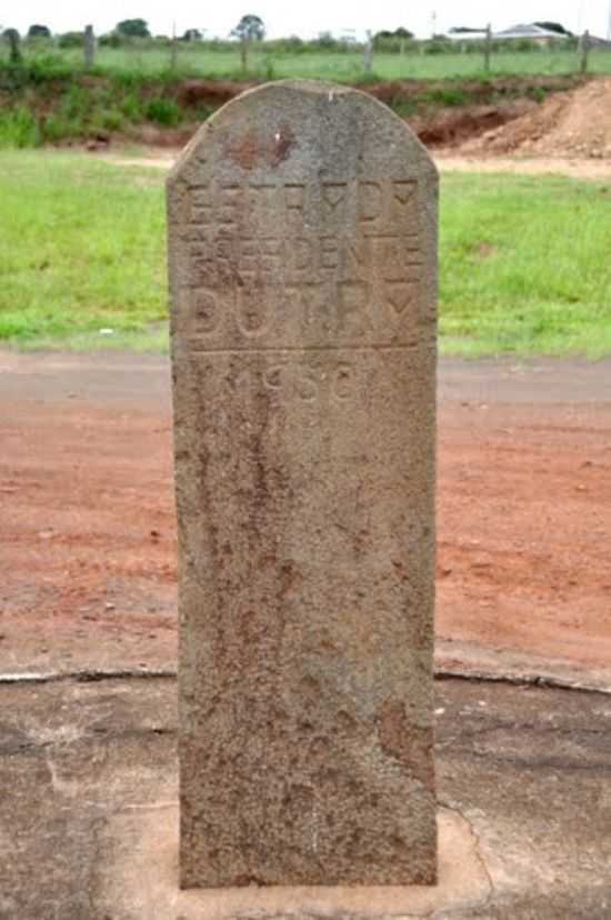 MARCO ESTRADA DO TREM  PRESIDENTE DUTRA- 1950, POR LUCAS - ITAMOGI - MG