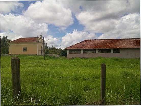 IGREJA SANTA CRUZ BAIRRO PROBAS, POR LUCAS - ITAMOGI - MG