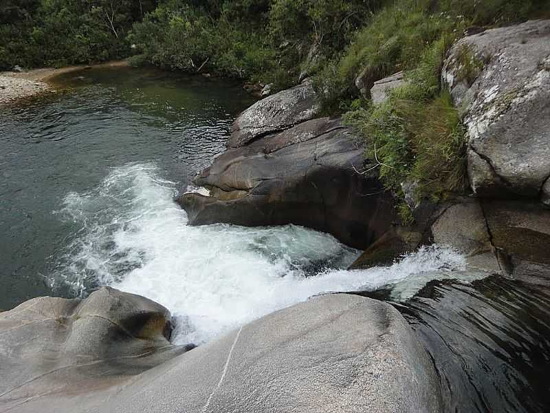 ITAMONTE-MA-CACHOEIRA DA PEDRA-FOTO:GUSTAVO CORREA  - ITAMONTE - MG