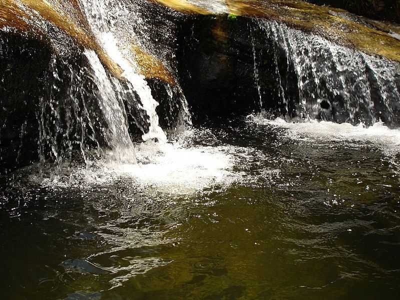 ITAPANHOACANGA-MG-CACHOEIRA DO RIO CAMPINAS-FOTO:FLAVIOAMORIM77 - ITAPANHOACANGA - MG