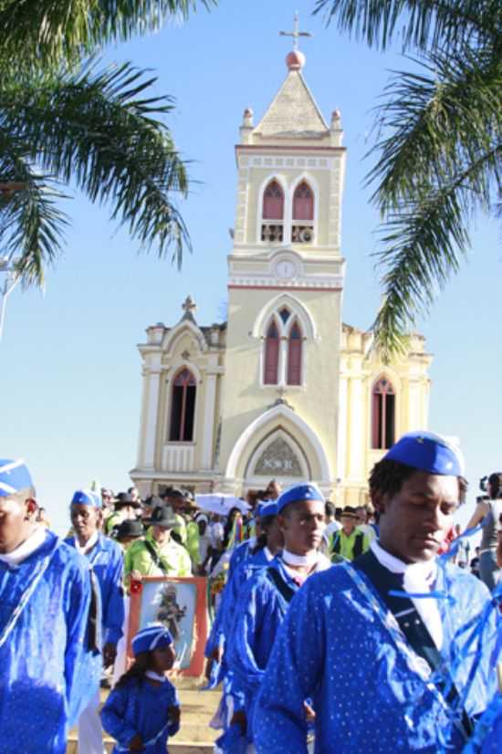 REINADO DE N. S. DO ROSRIO -  FESTA TRADICIONAL EM AGOSTO., POR DENILSON JOS DE MEDEIROS - ITAPECERICA - MG