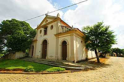 IGREJA DE N.S.DAS DORES-FOTO:SGTRANGEL - ITAPIRUCU - MG