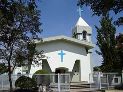 IGREJA DE SANTA TEREZINHA DO MENINO JESUS-FOTO:VICENTE A. QUEIROZ  - ITA DE MINAS - MG