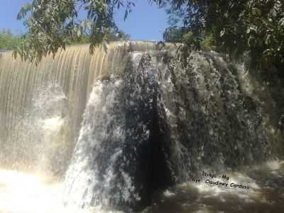 CACHOEIRA - POR : CLAUDINEY CARDOSO - ITINGA - MG