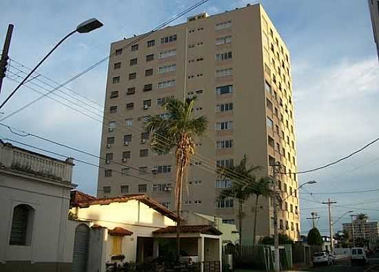 EDIFICIO DOMINGOS JOS FRANCO EM ITUIUTABA - MG - POR MARCOSM - ITUIUTABA - MG