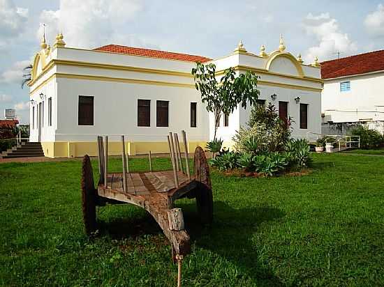 MUSEU ANTROPOLGICO EM ITUIUTABA-MG-FOTO:LEANDRO ANTHON - ITUIUTABA - MG