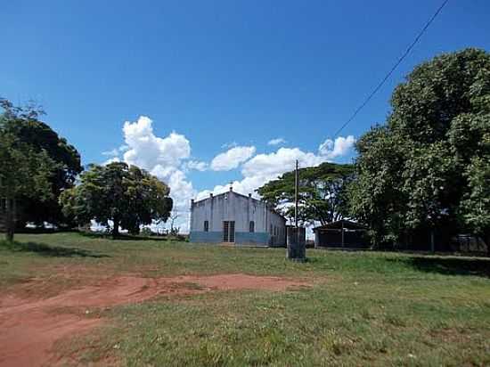 IGREJA DE N.SRA. APARECIDA EM JUVELNDIA DISTRITO DE ITURAMA-MG-FOTO:OLINTOCRISTO - ITURAMA - MG