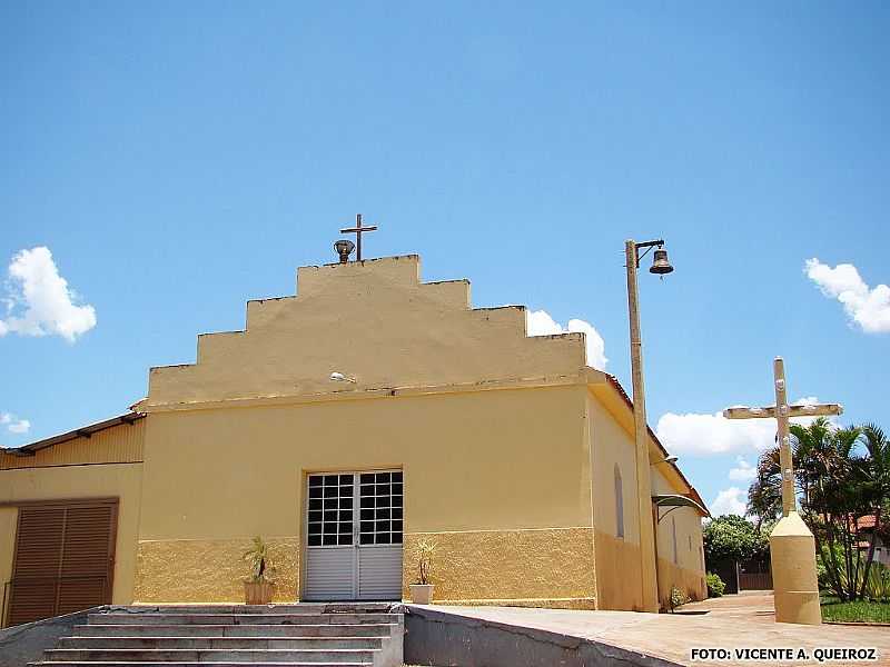 ITURAMA-MG-MATRIZ DE SANTA ROSA DE LIMA-FOTO:VICENTE A. QUEIROZ - ITURAMA - MG