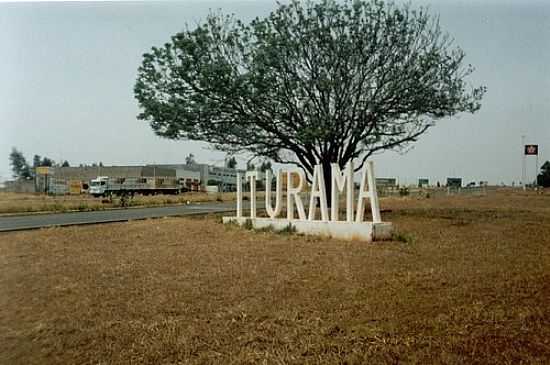 TREVO DE ACESSO-FOTO:MONTANHA - ITURAMA - MG