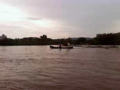 BARCO A REMO, POR MARAYSA FERREIRA - JACINTO - MG