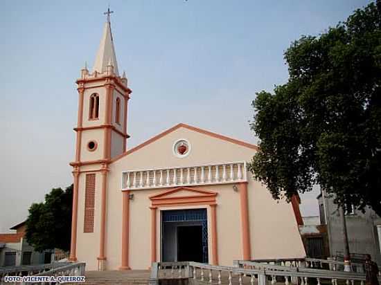 CATEDRAL DO SAGRADO CORAO DE JESUS EM JANABA-FOTO:VICENTE A. QUEIROZ - JANABA - MG
