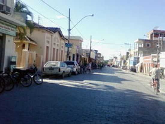 RUA PADRE HENRIQUE-FOTO:RMULO HENOK - JANURIA - MG