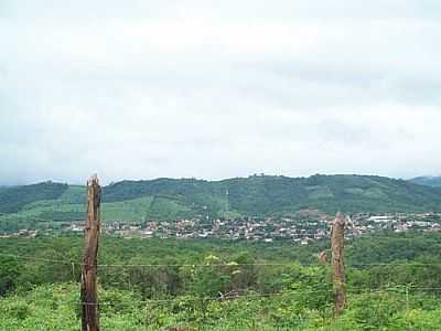 VISTA DA CIDADE AO FUNDO - JENIPAPO DE MINAS - MG