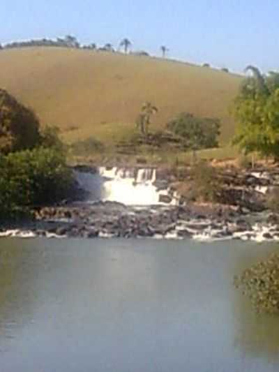 CACHOEIRA ALEGRE, POR ADRIANA/SP - JEQUERI - MG