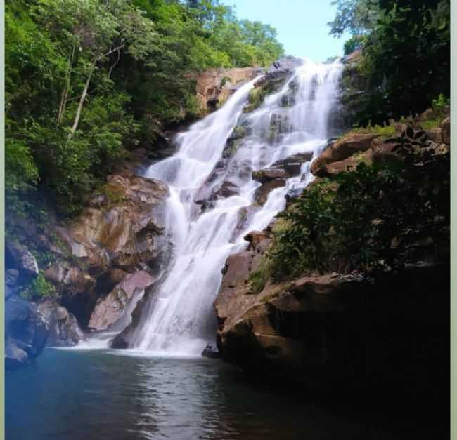 CACHOEIRA DAS ANDORINHAS, JEQUITA-MG, POR ROBSON LIMA LEITE - JEQUITA - MG