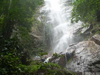 CACHOEIRA MUMBUCA, POR ADO NUNES  - JEQUITINHONHA - MG