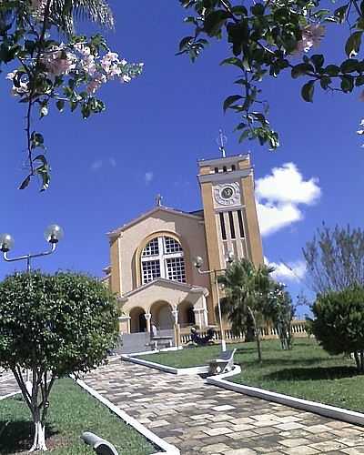 IGREJA DIAGONAL POR BRUNOSJC - JESUNIA - MG