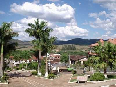 VISTA PANORMICA DA PRAA BOM JESUS, POR CASSIANO FARIA - JESUNIA - MG