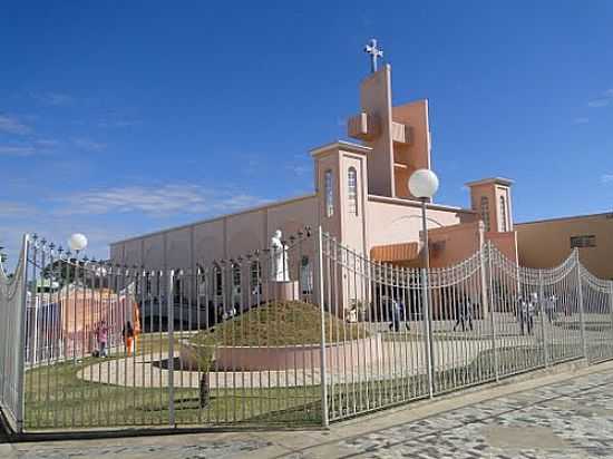 IGREJA MATRIZ DE JOO PINHEIRO-FOTO:PAULO NORONHA - JOO PINHEIRO - MG