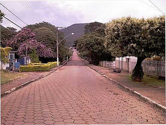 AVENIDA EM JOAQUIM FELCIO-MG-FOTO:WSPERDIGAO - JOAQUIM FELCIO - MG