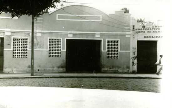 ANTIGO MERCADO MUNICIPAL, POR MANOEL LUIZ - ACAJUTIBA - BA