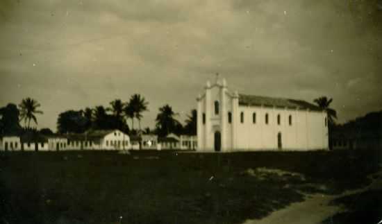 PRAA DA IGREJA MATRIZ, POR MANOEL LUIZ - ACAJUTIBA - BA