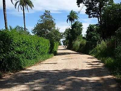 PRXIMO AO RIO PARAOPEBA , POR HERONSS  - JUATUBA - MG