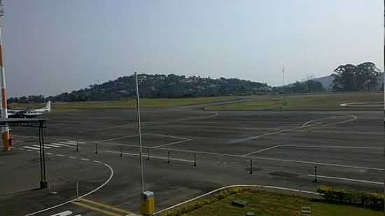 PISTA DO AEROPORTO DE JUIZ DE FORA-FOTO:MENELKIR - JUIZ DE FORA - MG