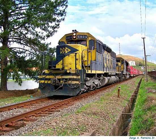 TREM NA CIDADE DE JUIZ DE FORA-FOTO:JORGE A.FERREIRA JR. - JUIZ DE FORA - MG