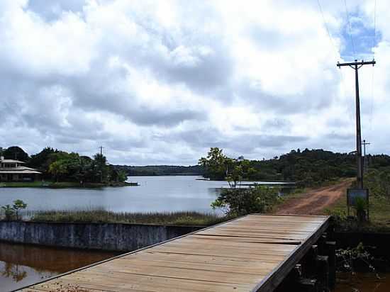 LAGO EM AU DA TORRE-FOTO:HELIO QUEIROZ - AU DA TORRE - BA