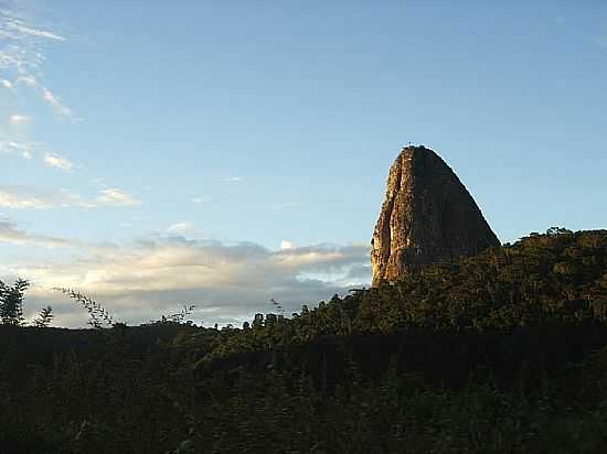 LADAINHA-MG-PEDRA DA LADAINHA-FOTO:SCARPARO - LADAINHA - MG