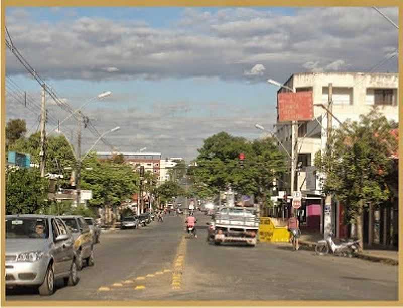 LAGOA DA PRATA-MG-AVENIDA BRASIL NO CENTRO-FOTO:JC E OS MENSAGEIROS DO AMOR - LAGOA DA PRATA - MG