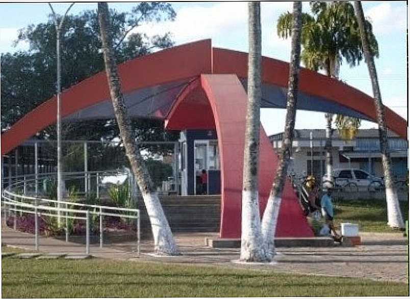 LAGOA DA PRATA-MG-PALCO PARA COMEMORAO DE 7 DE SETEMBRO NA PRAIA-FOTO:WWW.JORNALCIDADEMG.COM.BR - LAGOA DA PRATA - MG