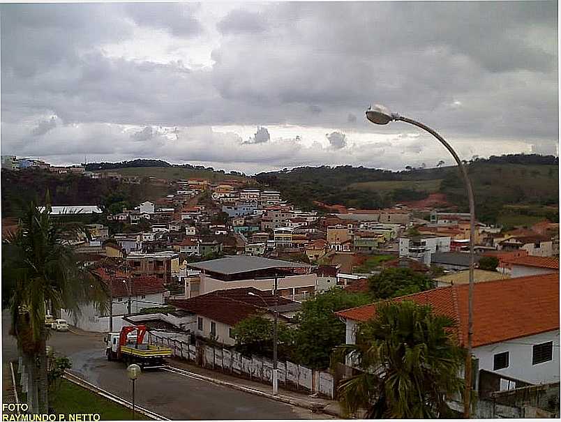 LAGOA DOURADA-MG-VISTA PARCIAL DA CIDADE-FOTO:RAYMUNDO P NETTO - LAGOA DOURADA - MG